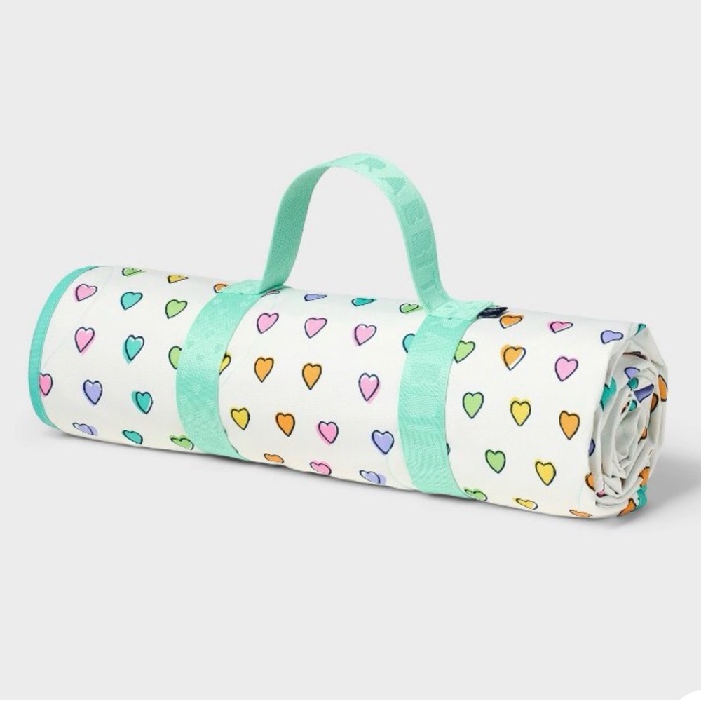 NET Roller Rabbit x Target White Heart Print Roll-Up picnic blanket - SOLD OUT